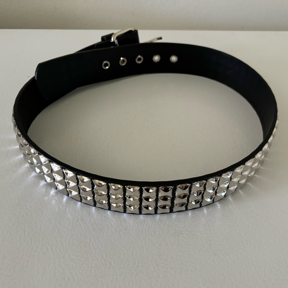 Hot Topic Medium Black & Silver Studded Belt